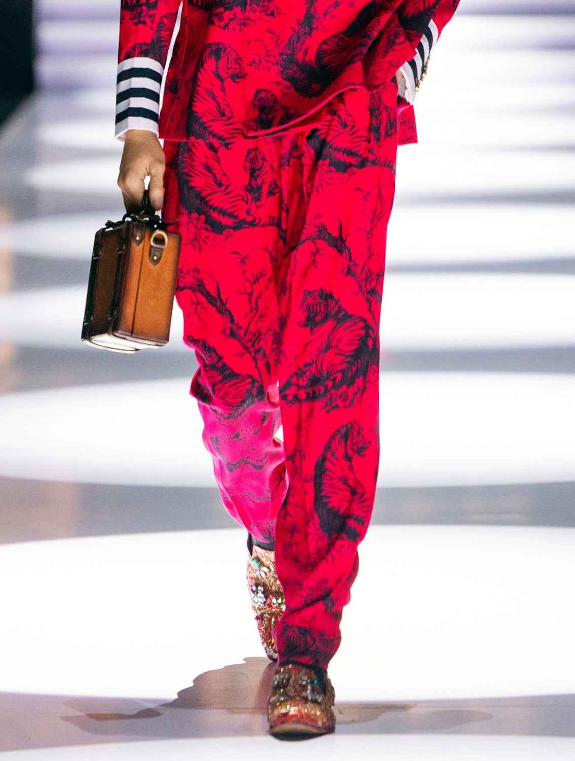 Juoy Red Double Breasted Printed Suit