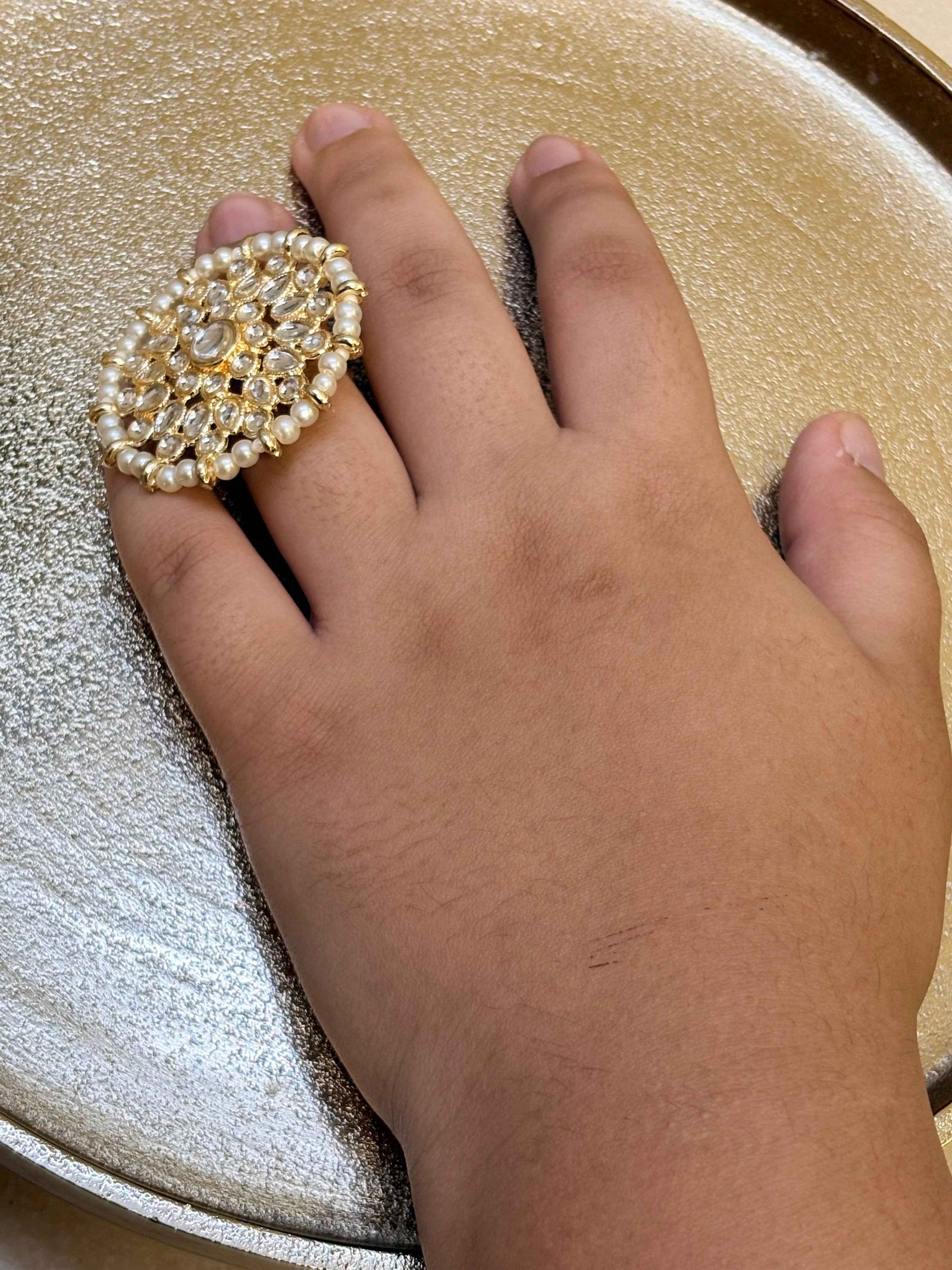 Round Kundan statement ring