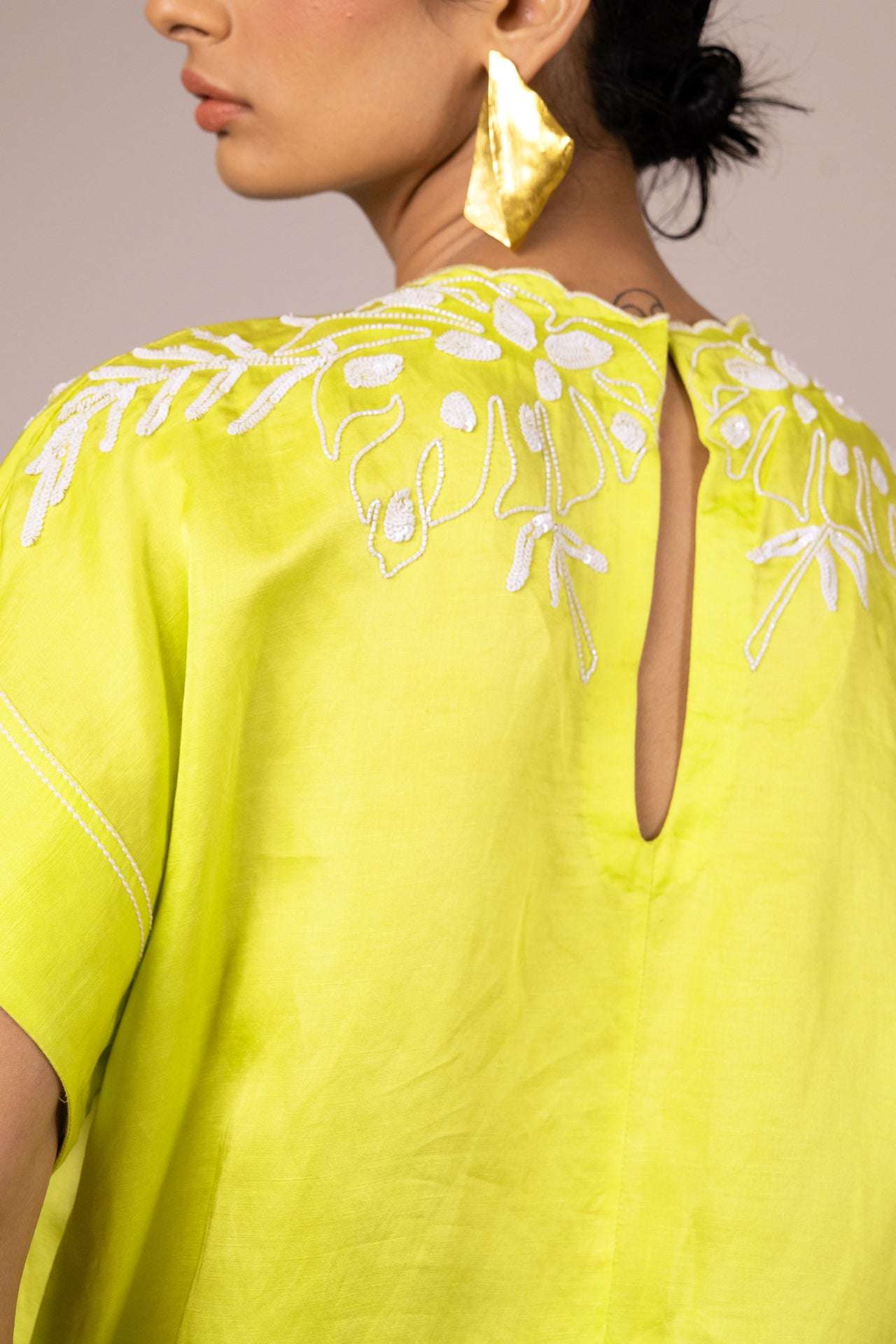 Scalloped Neck Top & Retro Pants