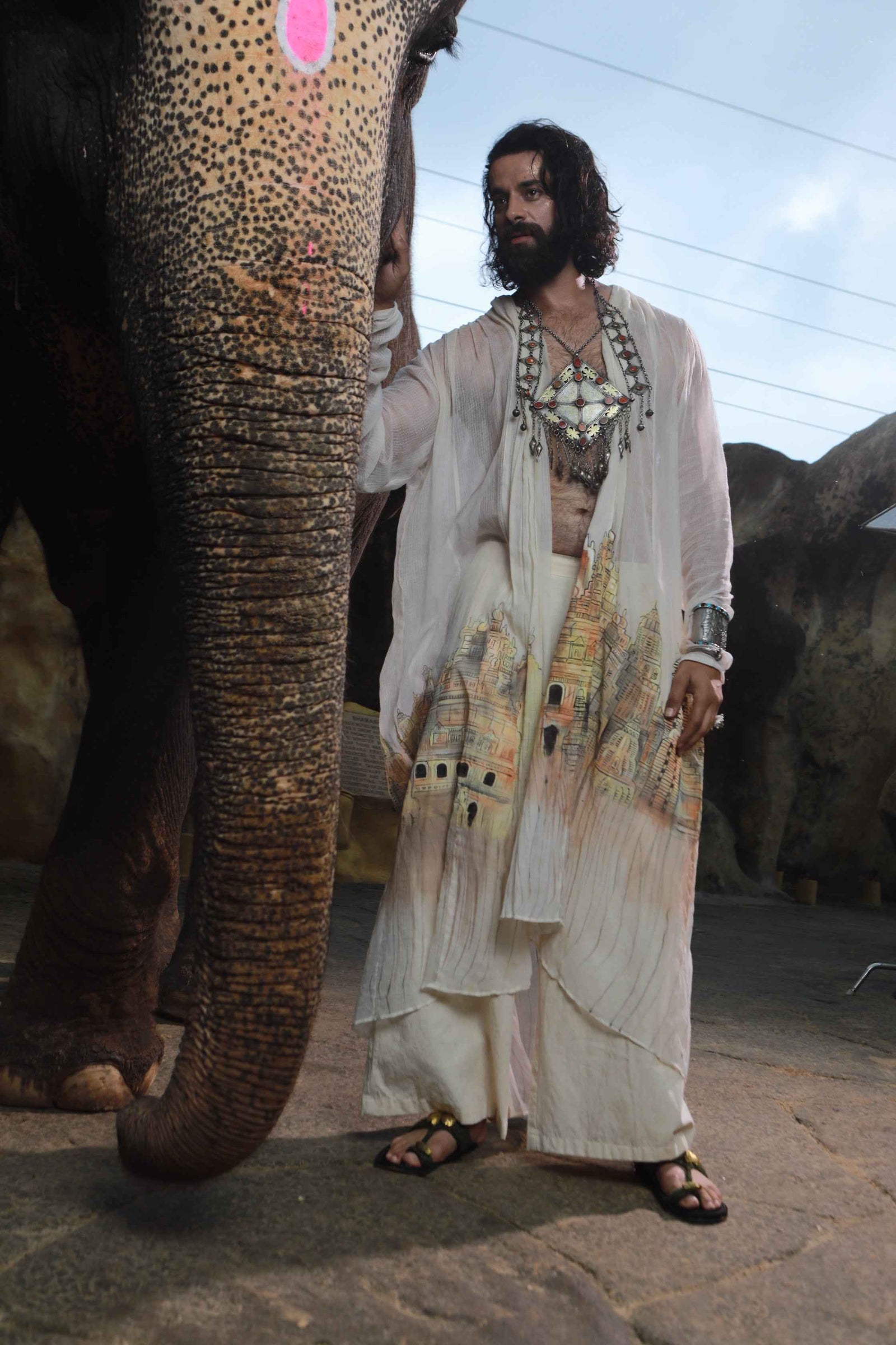 Devi Drape Mens Kota Doria Hand Painted Shrug With Khadi Short Kurta And Pants