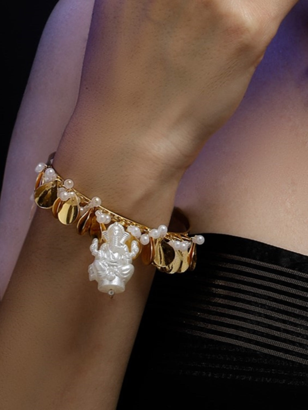 Zarheen Elegance Bracelets