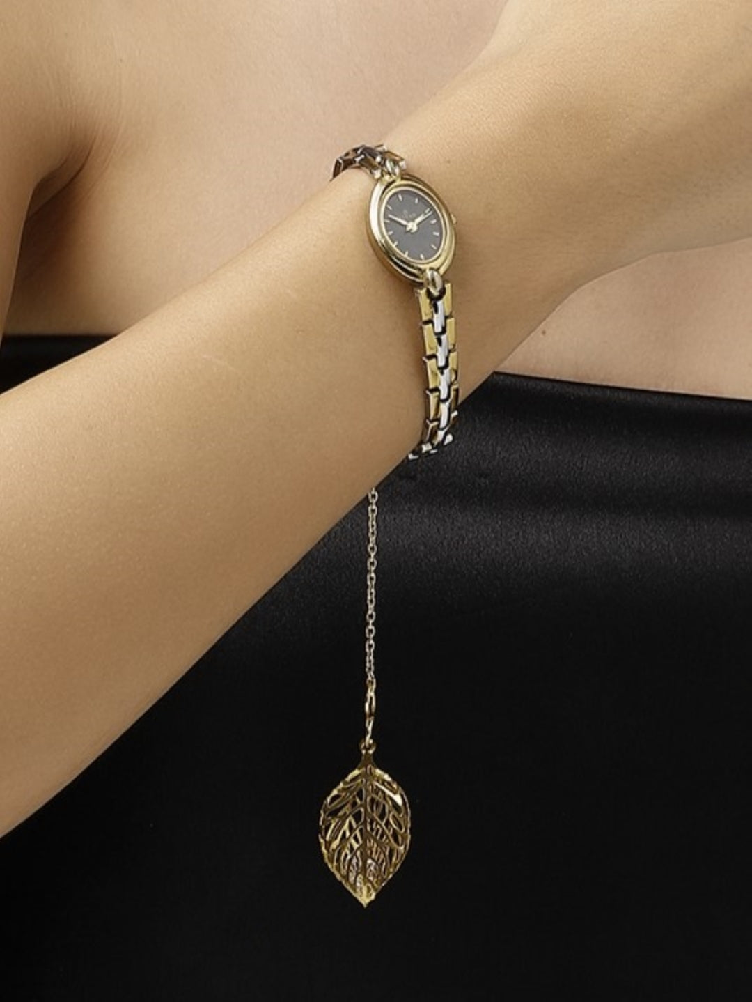 Zargul Glow Watch Charm