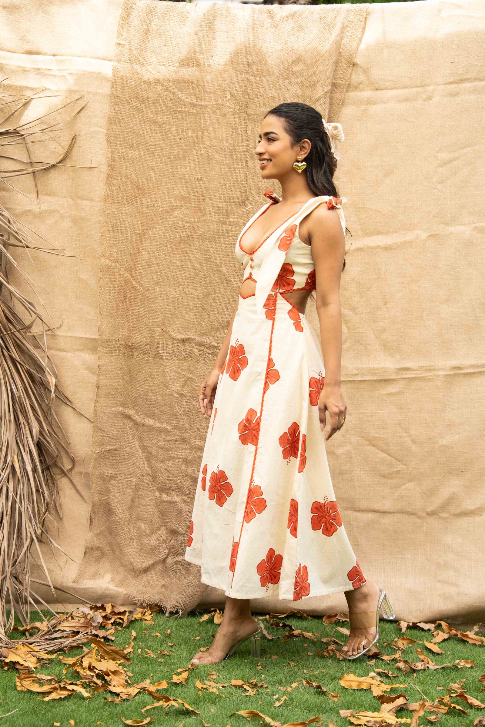 Julia Midi Dress Gives A Perfect Summer Vacation Vibe