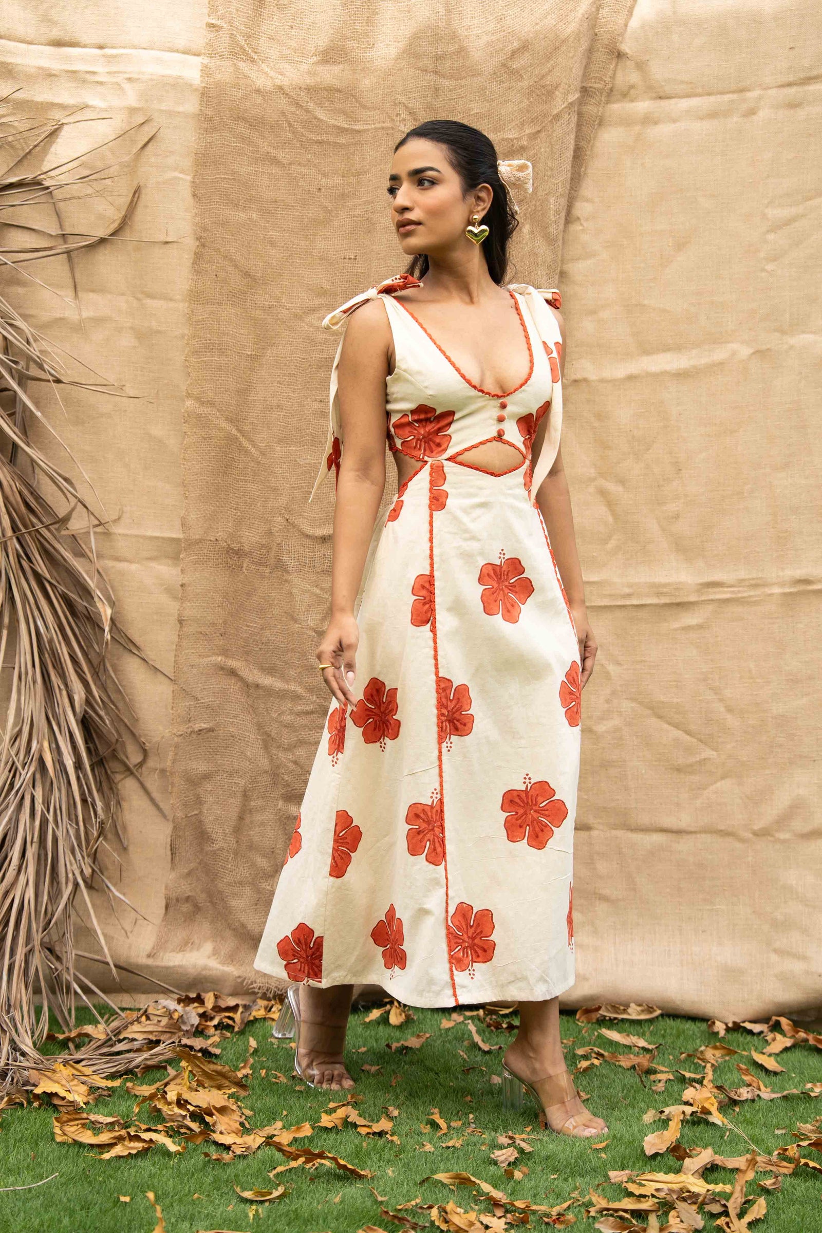 Julia Midi Dress Gives A Perfect Summer Vacation Vibe