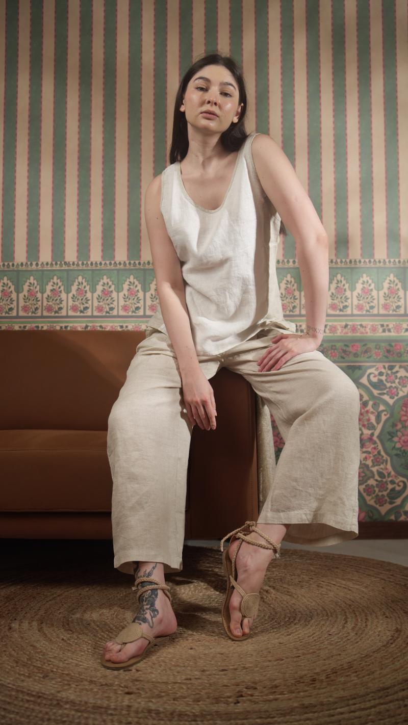 Color Block Round Neck Tank With Classic Pant With Zipper And Button