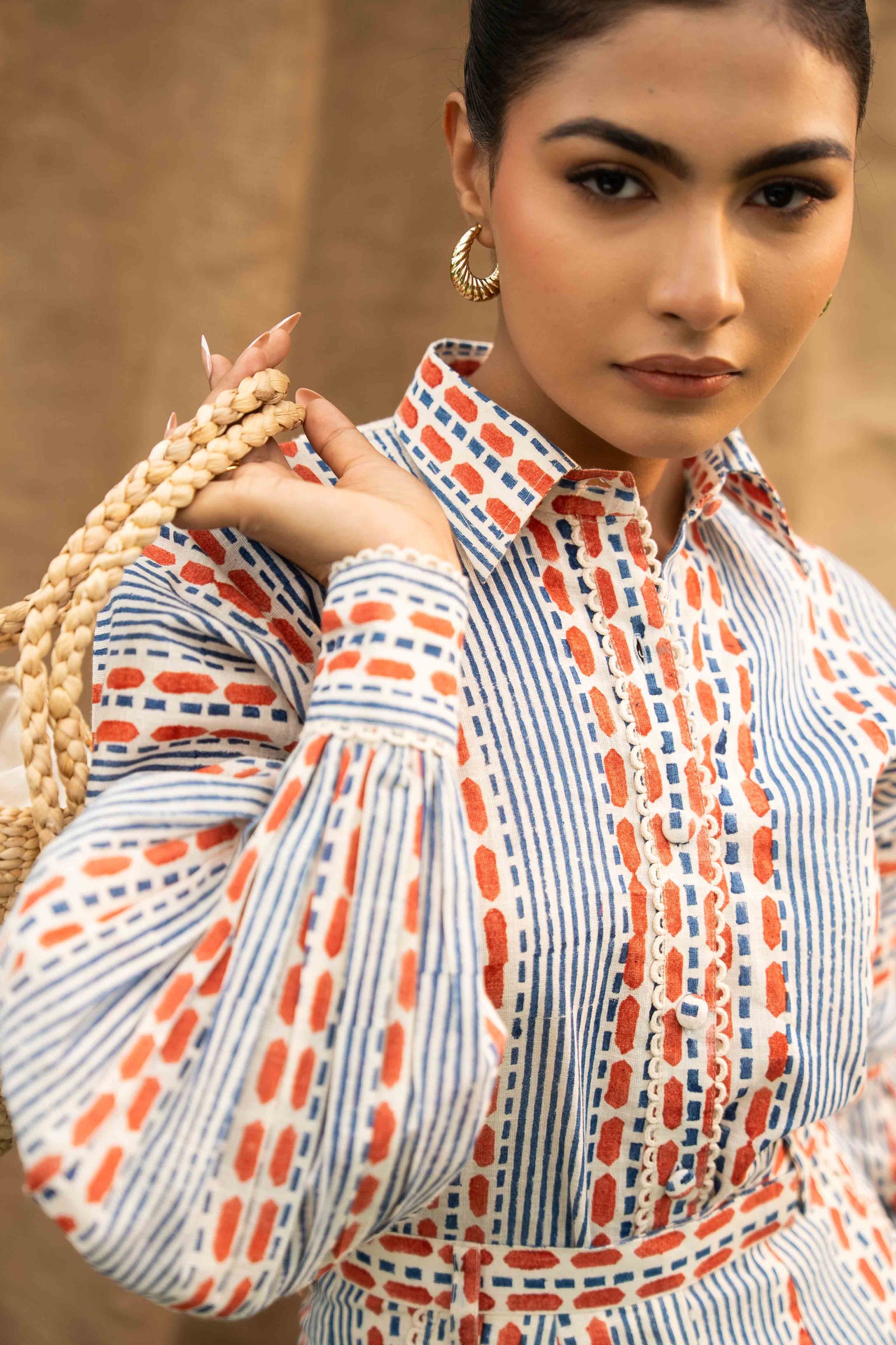 Geometric Coord Set Consists Of Printed Shirt With Fit