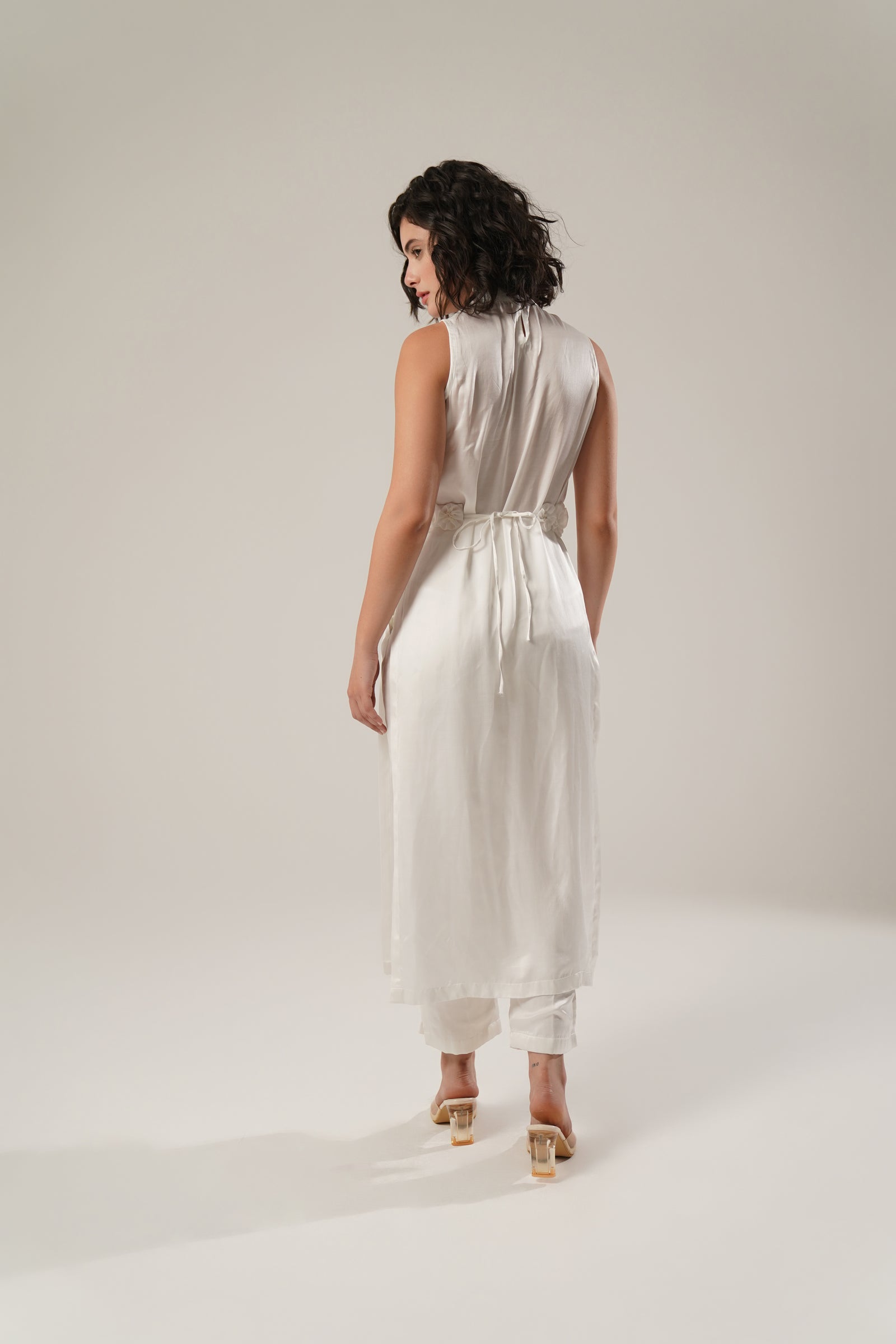 Grace Meets Contemporary Charm In This High-Slit Kurta White