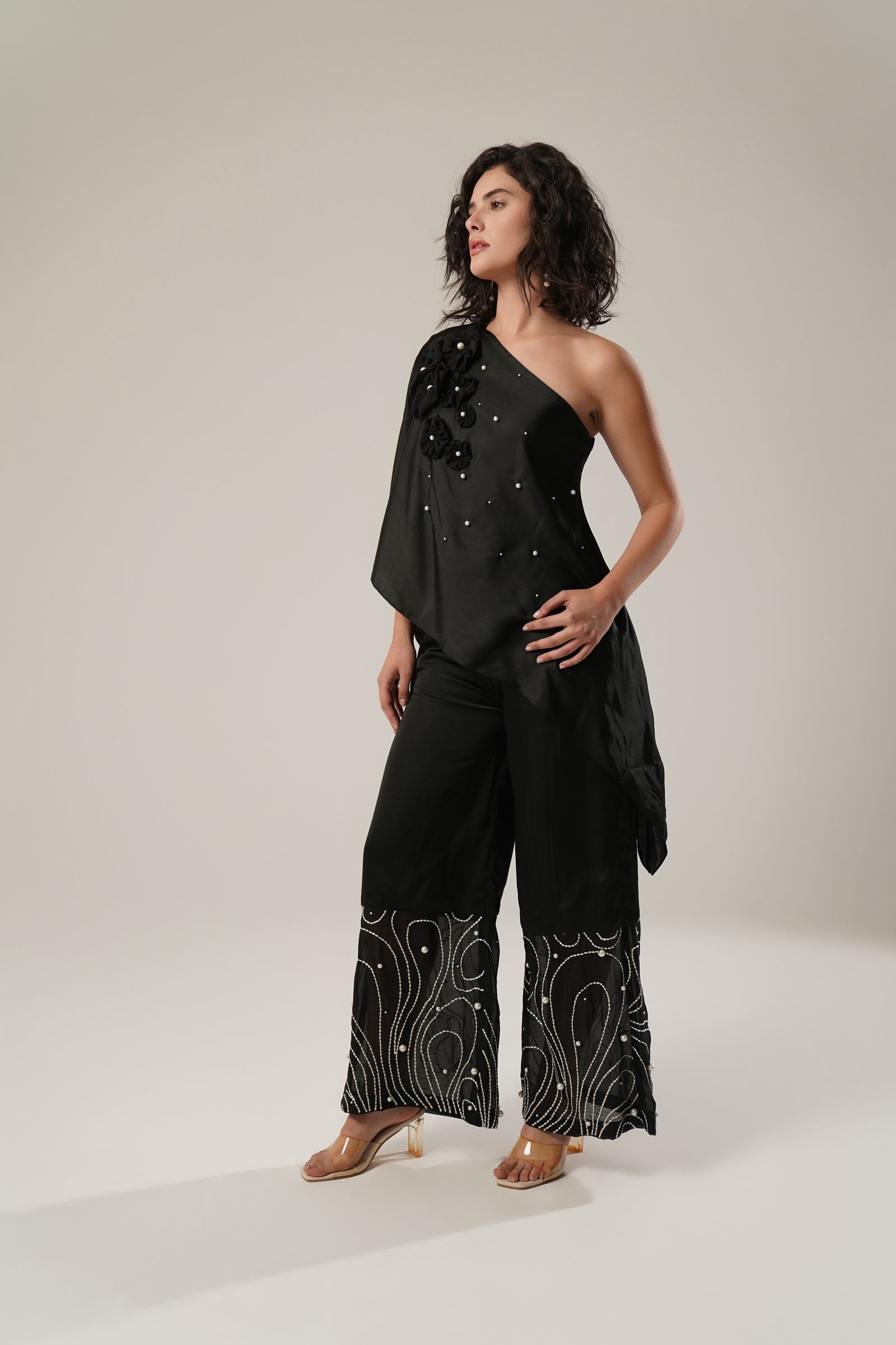 Effortlessly Graceful Wide-Legged Black Pants