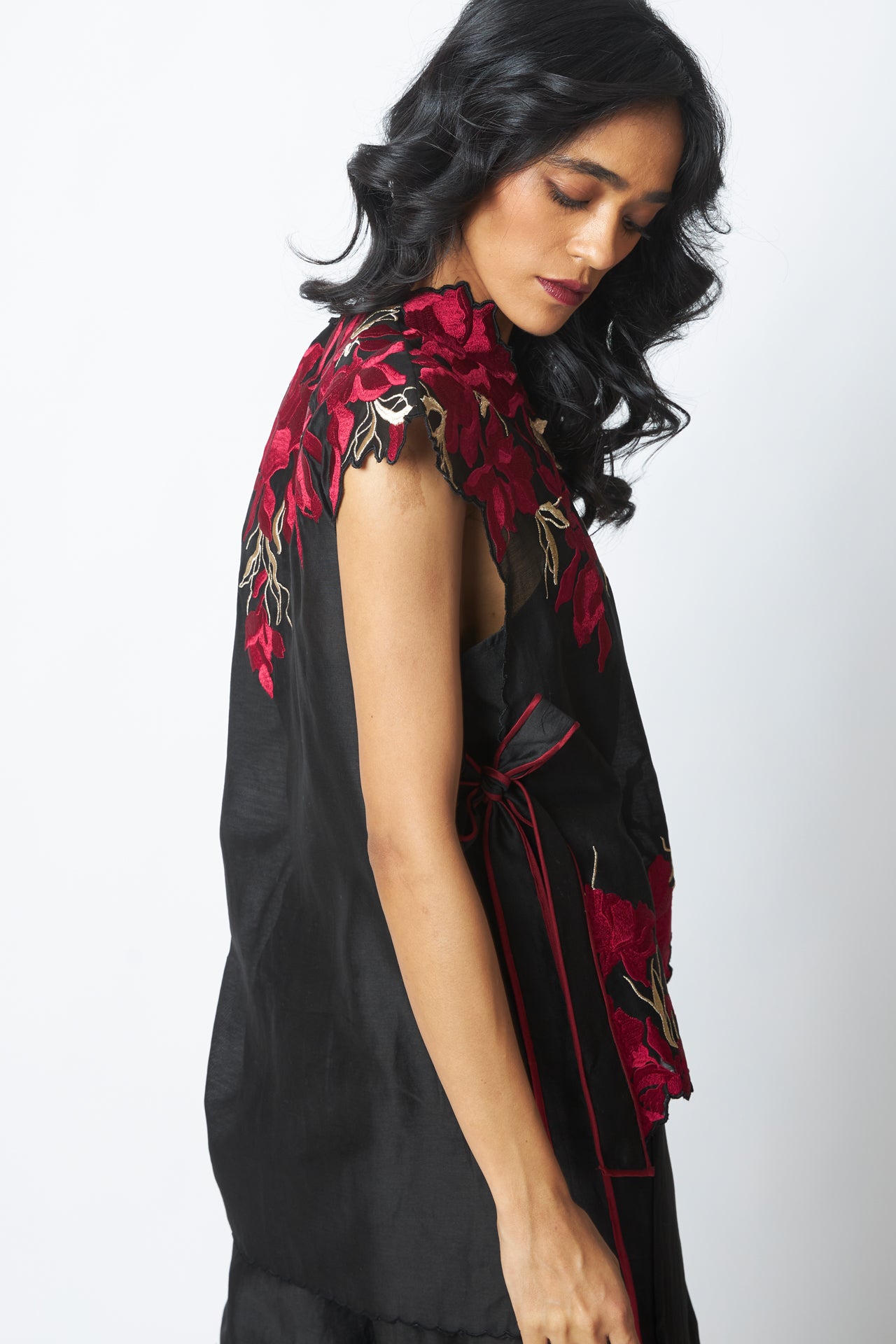 Pilar - Floating Cape with Inner & Pants