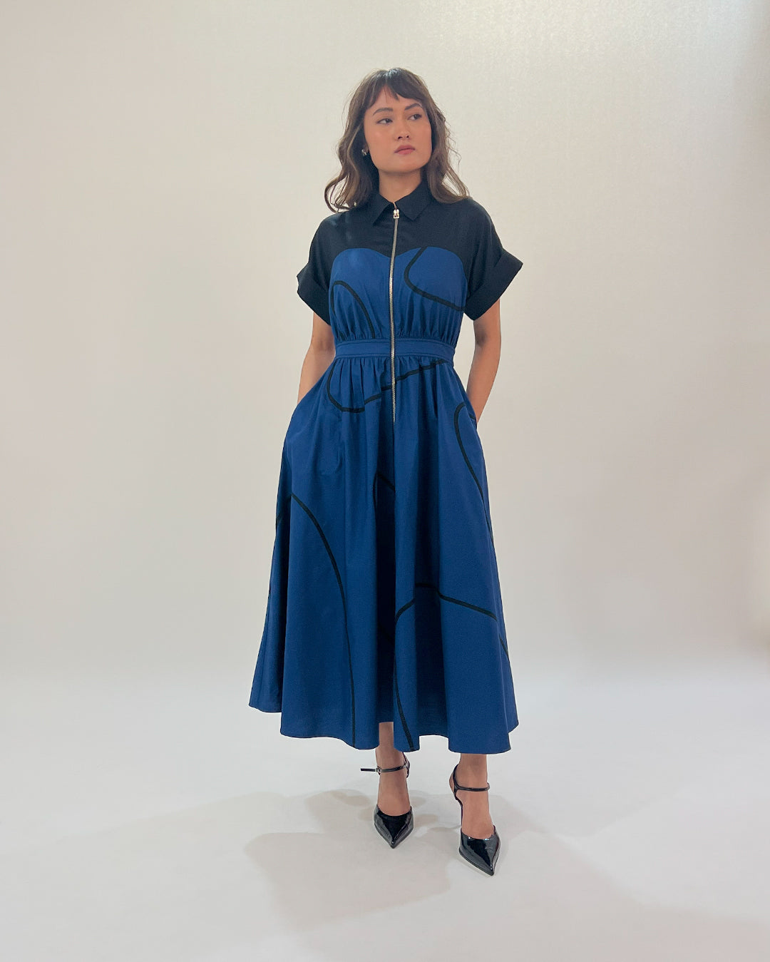 Cup Stem zip dress