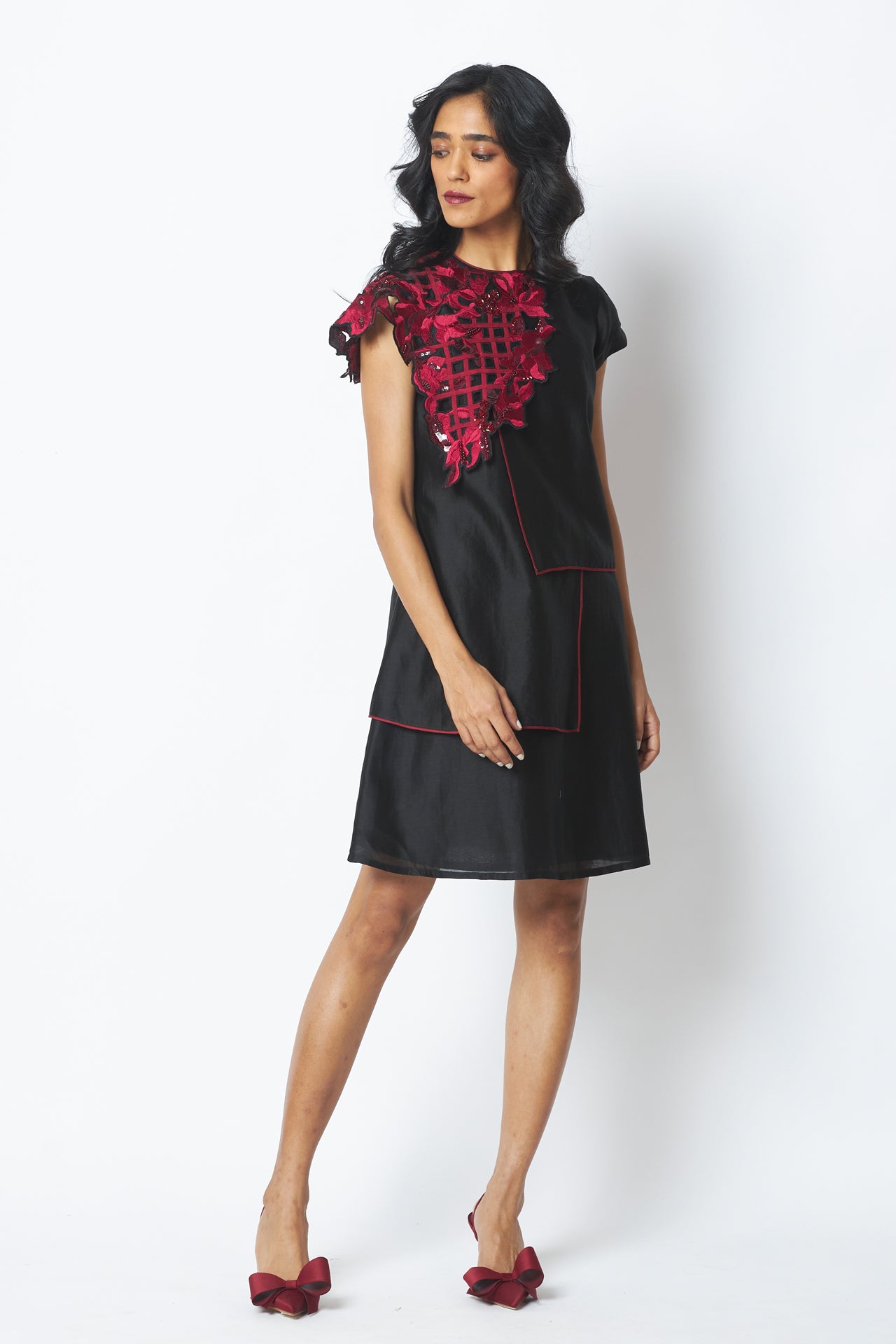 Monica - Shoulder Bib Ladder Dress
