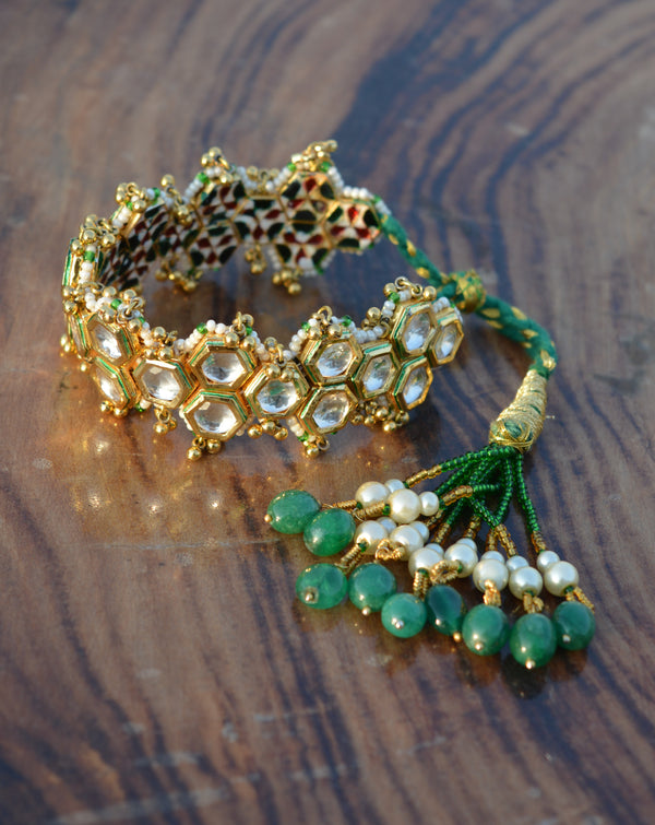 Green honeycomb pochi bracelet