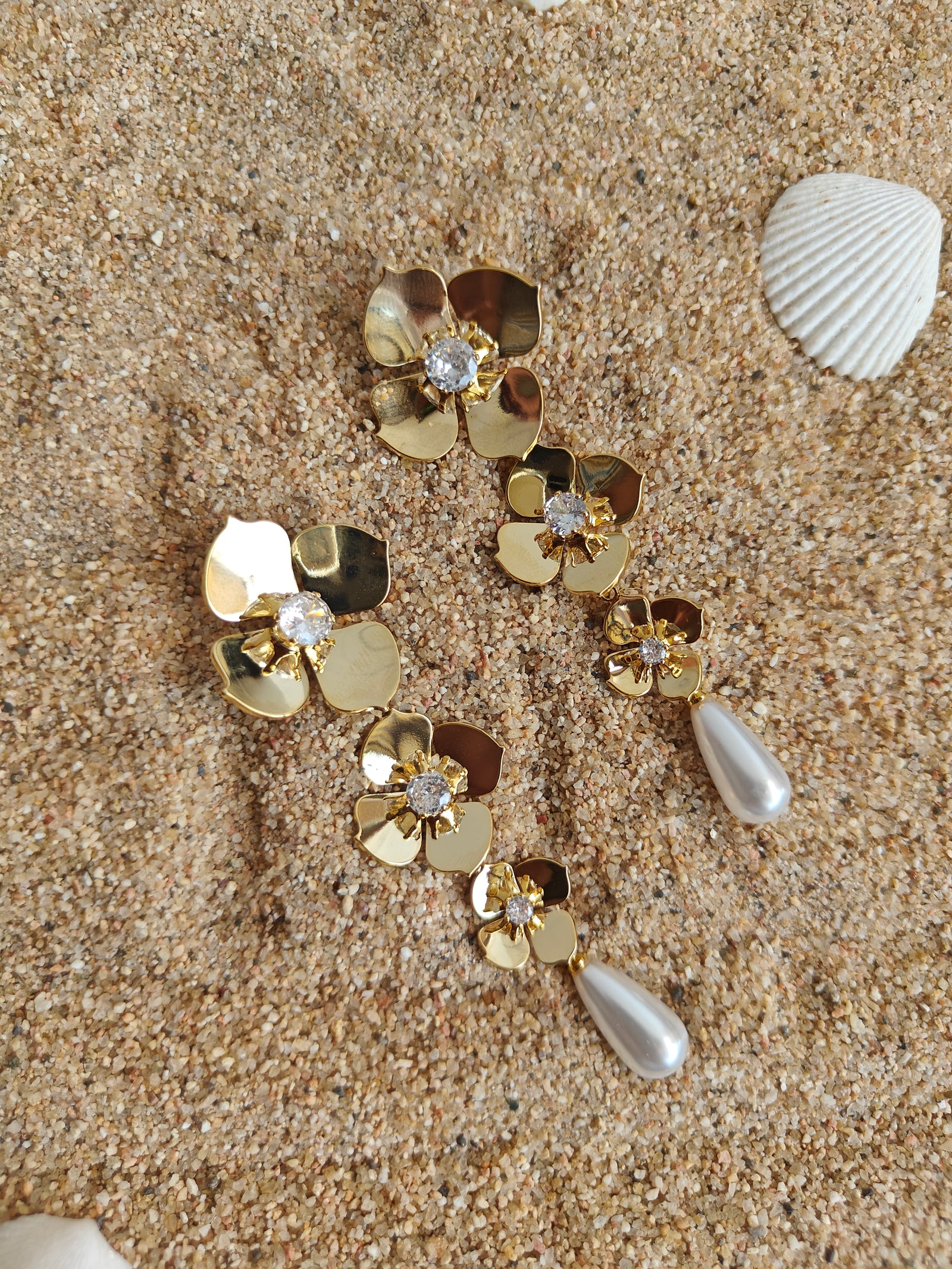 18K Gold Tone Plated Pearl Earring