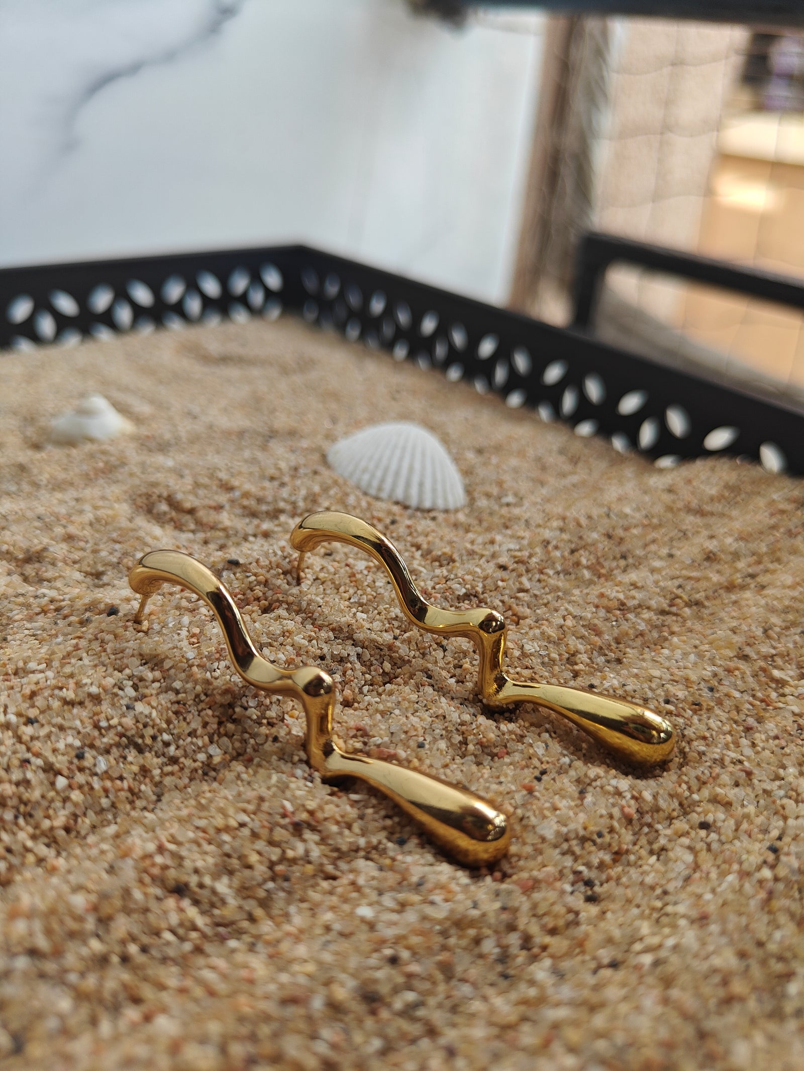 Gatherings And Party Nights, These 18Kgold Earrings