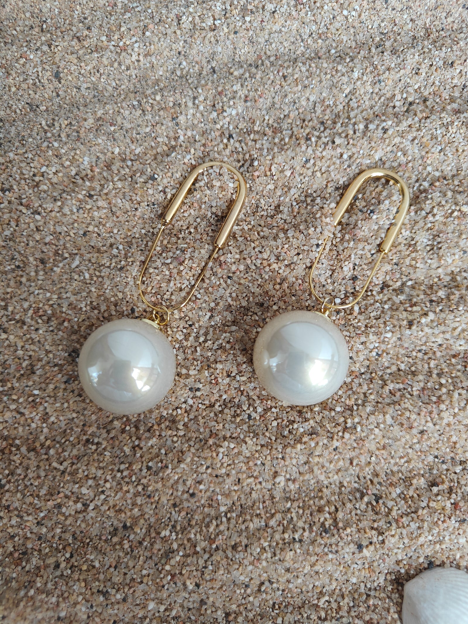 Festive Gatherings And Party Nights, These 18Kgold Earrings