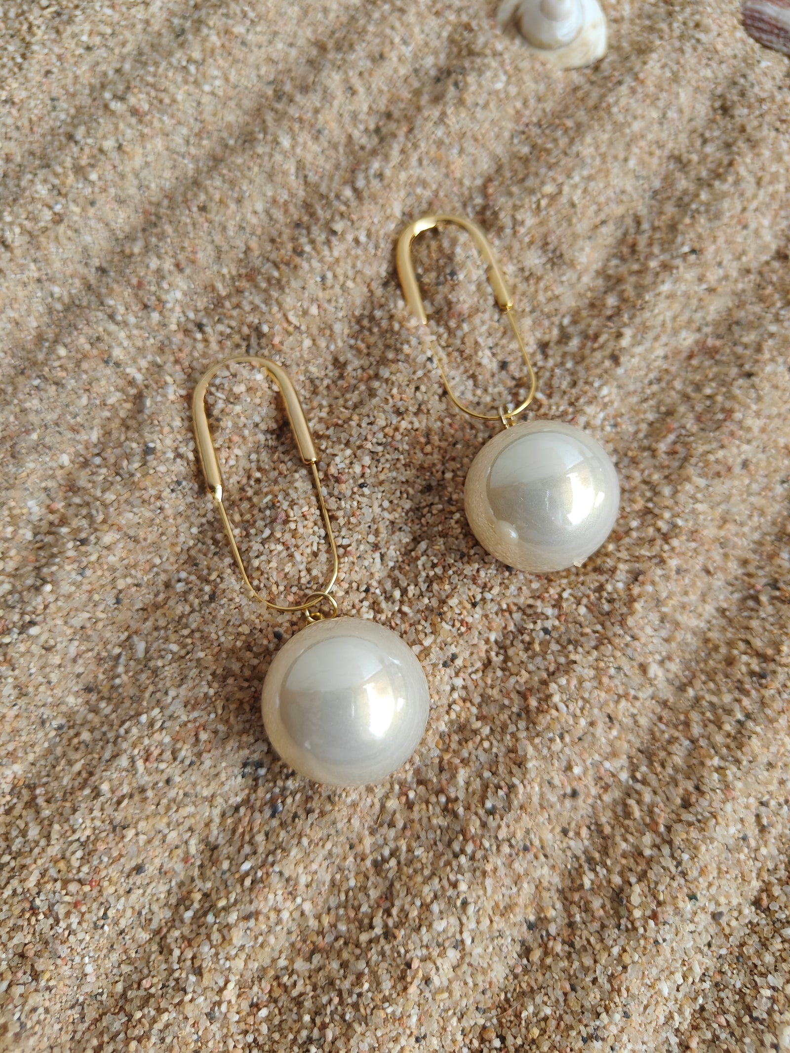 Festive Gatherings And Party Nights, These 18Kgold Earrings