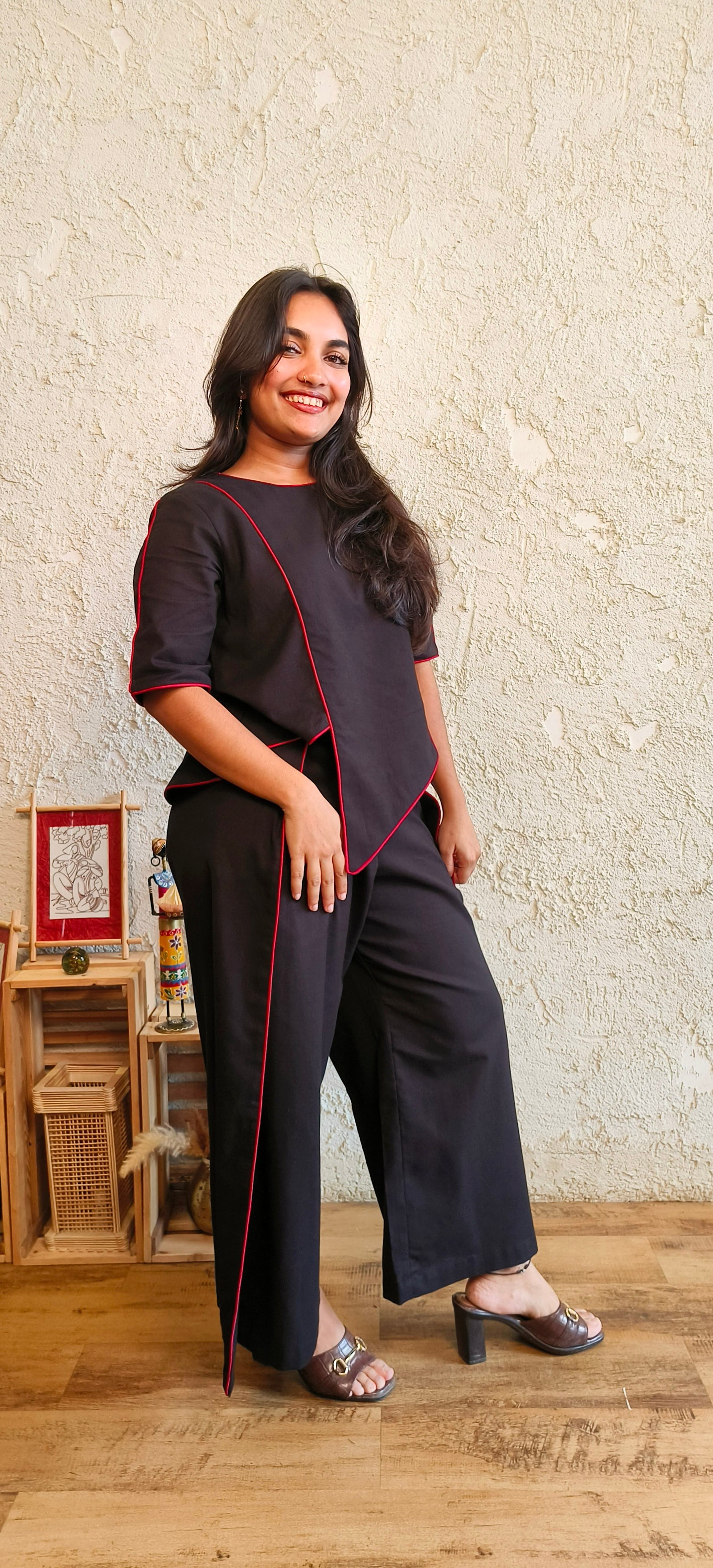 Off Duty Chic Black