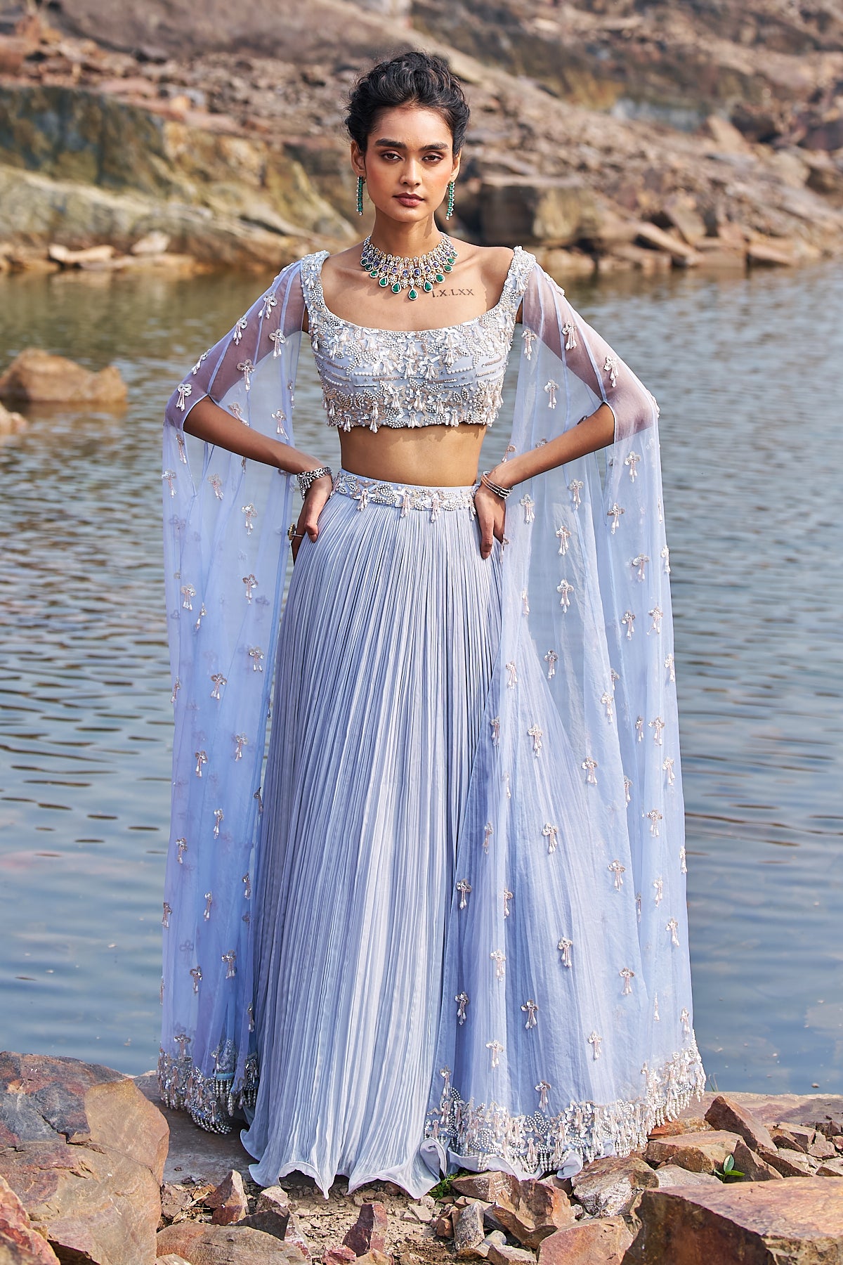 Suvarn bela maharani lehenga set