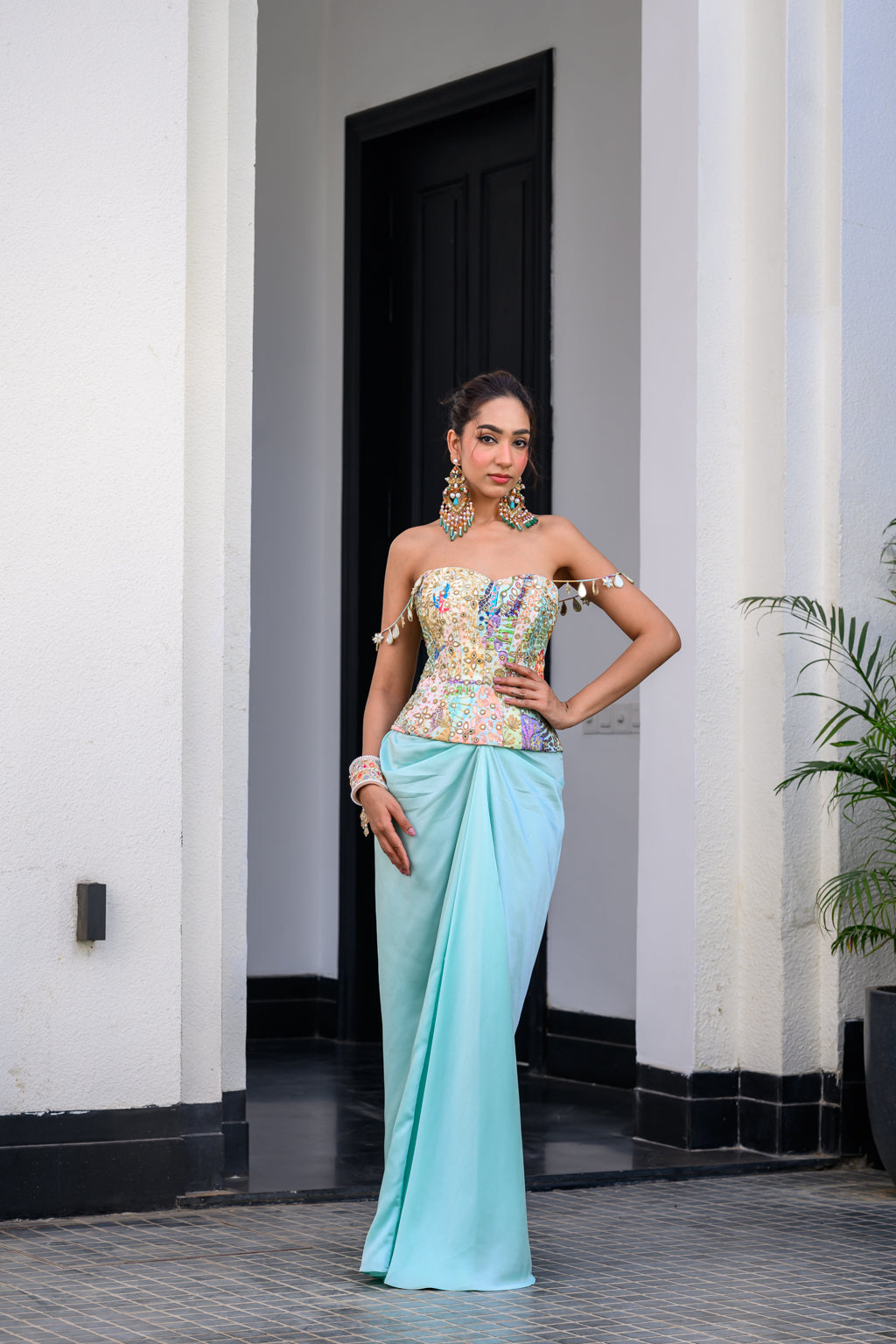 Gardenia Highlighted Corset With Skirt