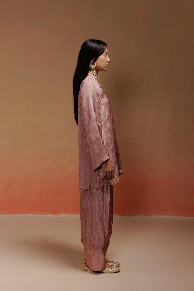 Pink Jacquard Co-ord Set with Zari Highlights