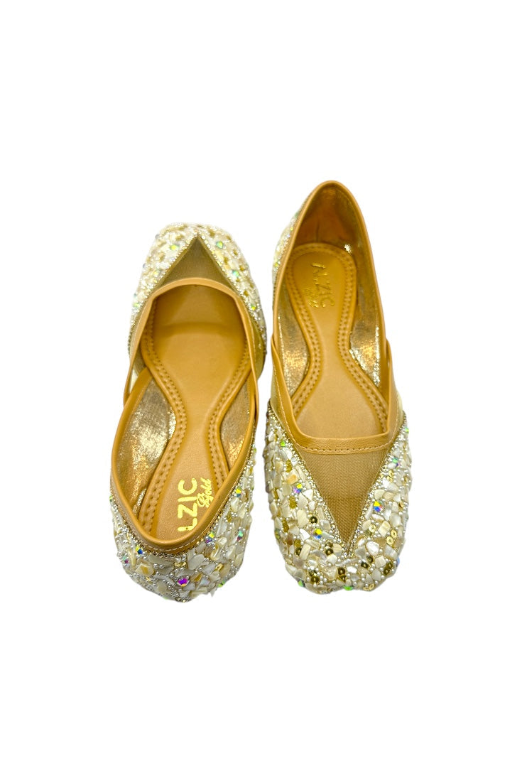 MOJDIPearl Elegance Embellished Juttis