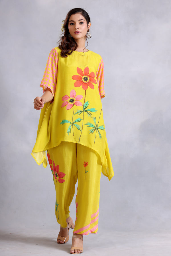 Ochre yellow assymetric hem top