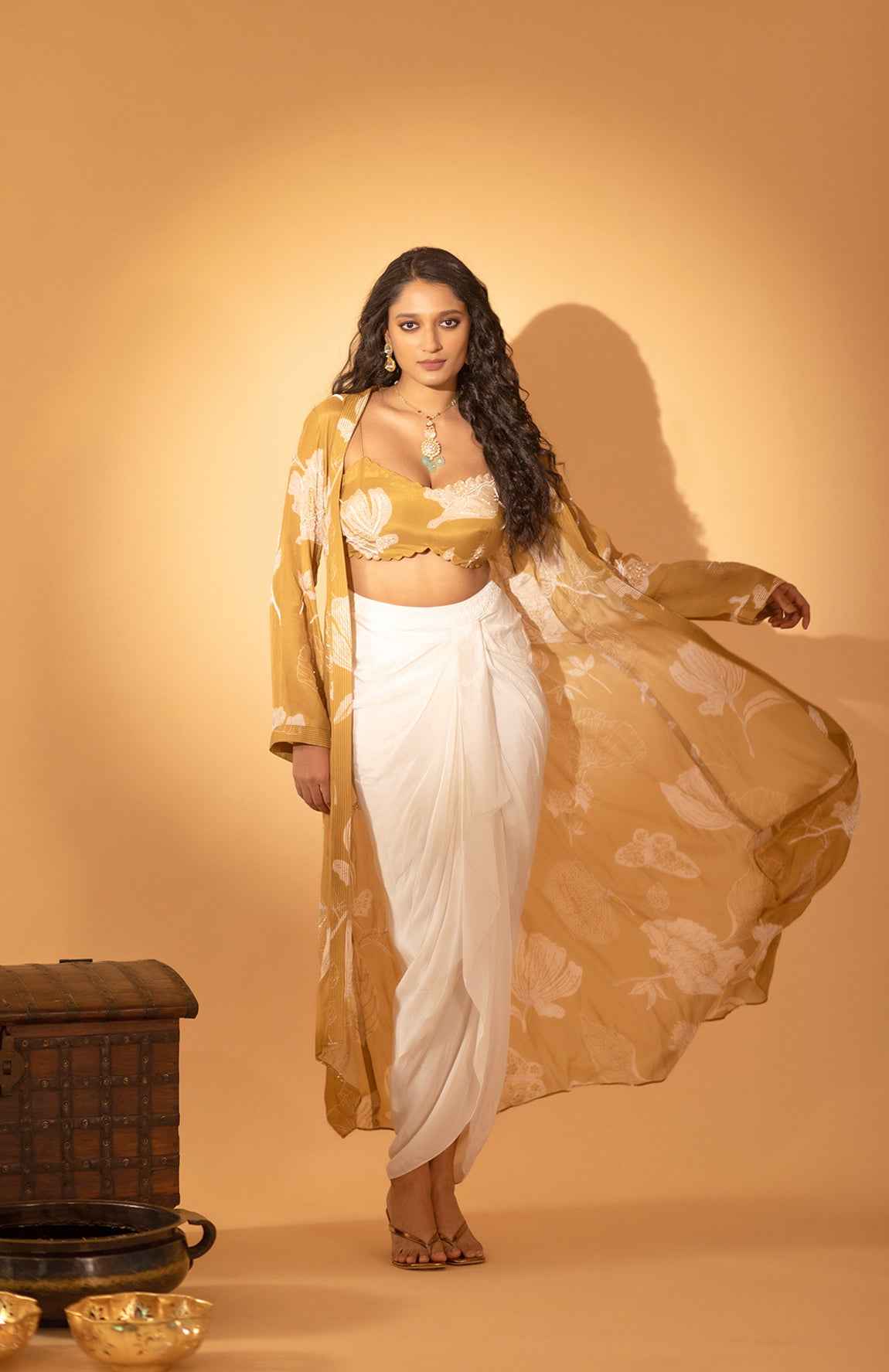 A Embroidered Jacket Set With Bustier And Drape Skirt