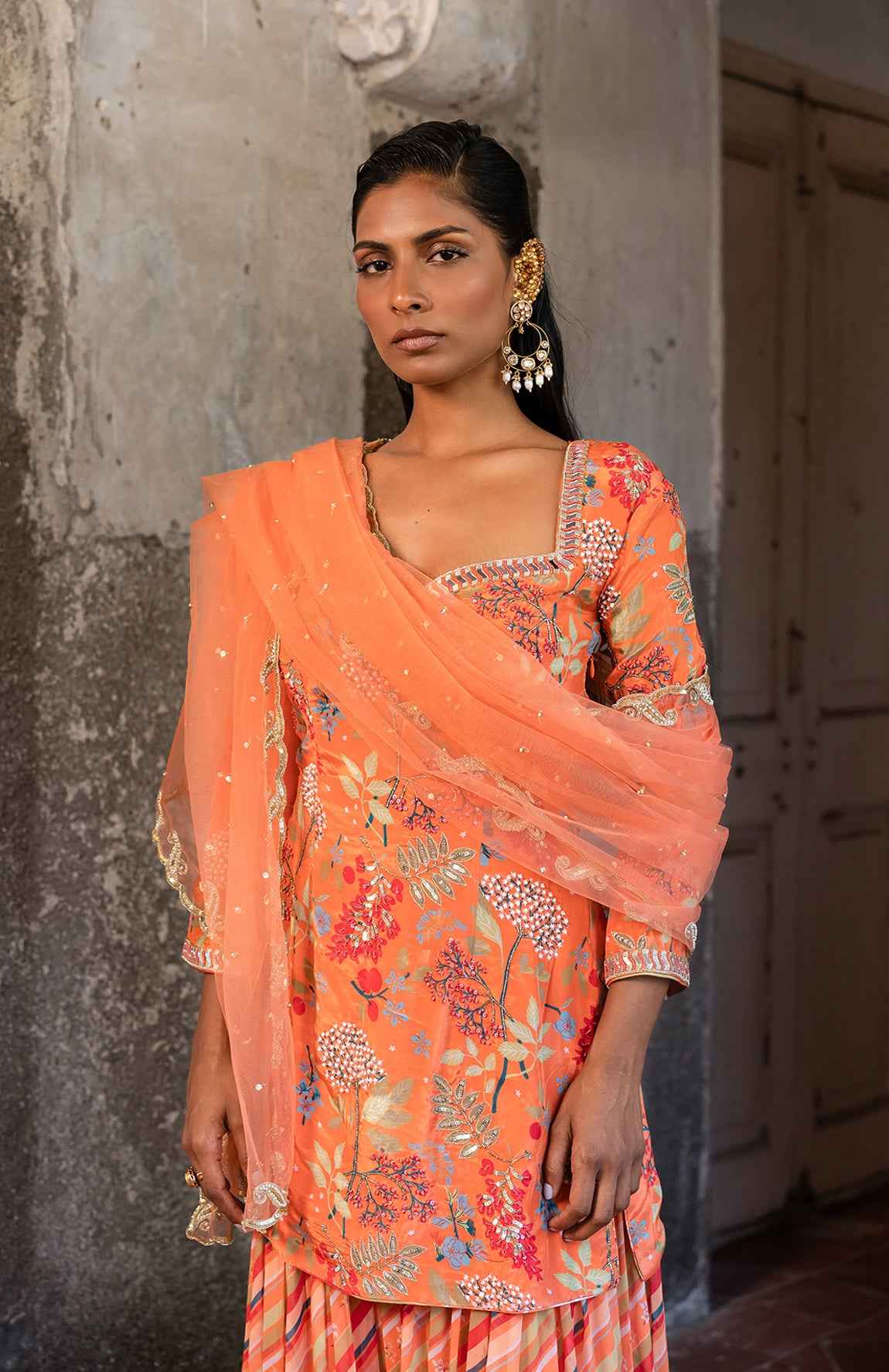 A Sweetheart Neckline Kurti Paired With Layred Skirt And Duptta