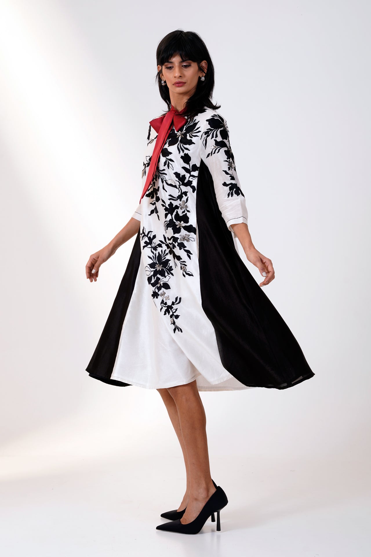 Latina - Roulette Dress