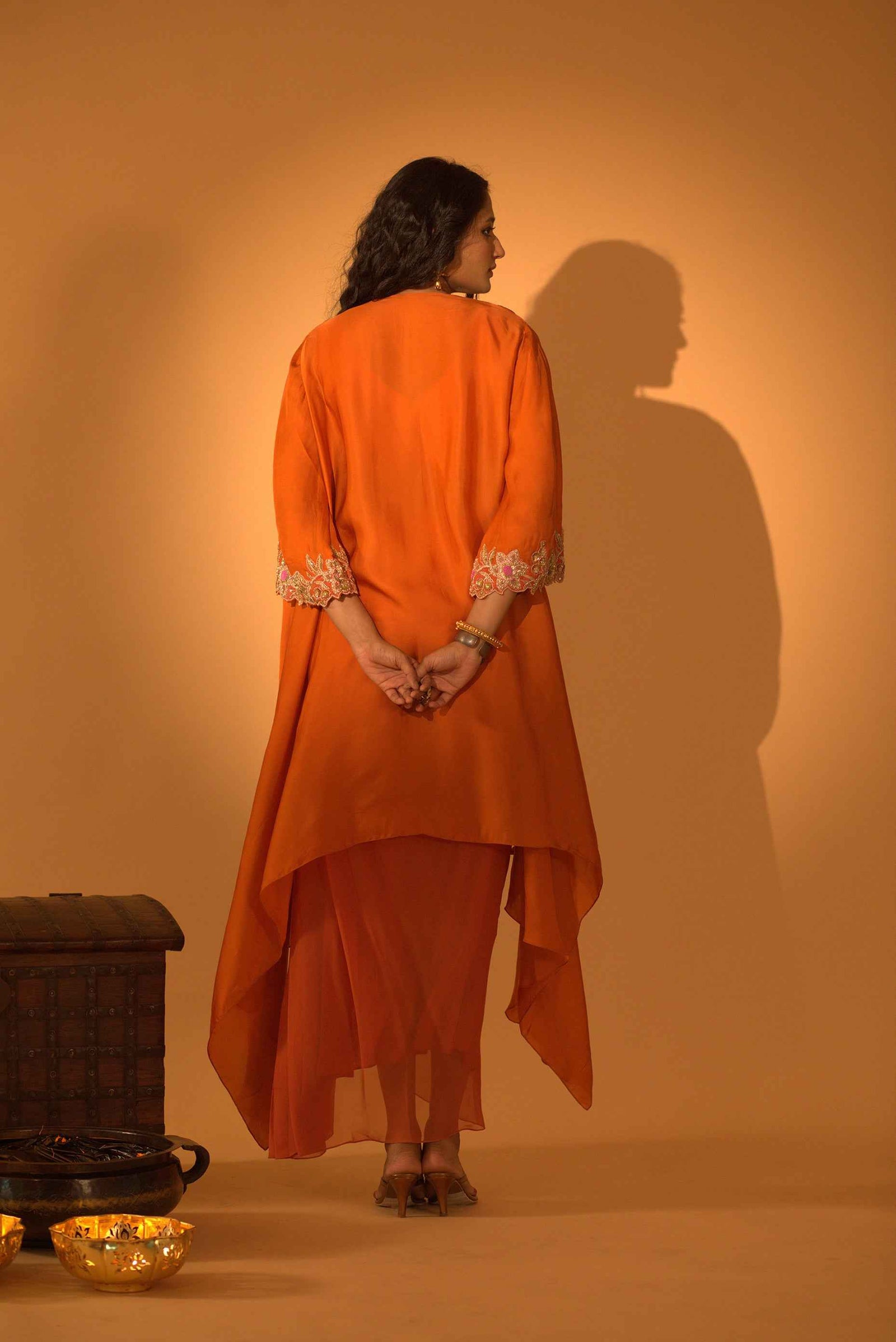 A Embroidered Scallop Jacket Set With Bustier And Drape Skirt