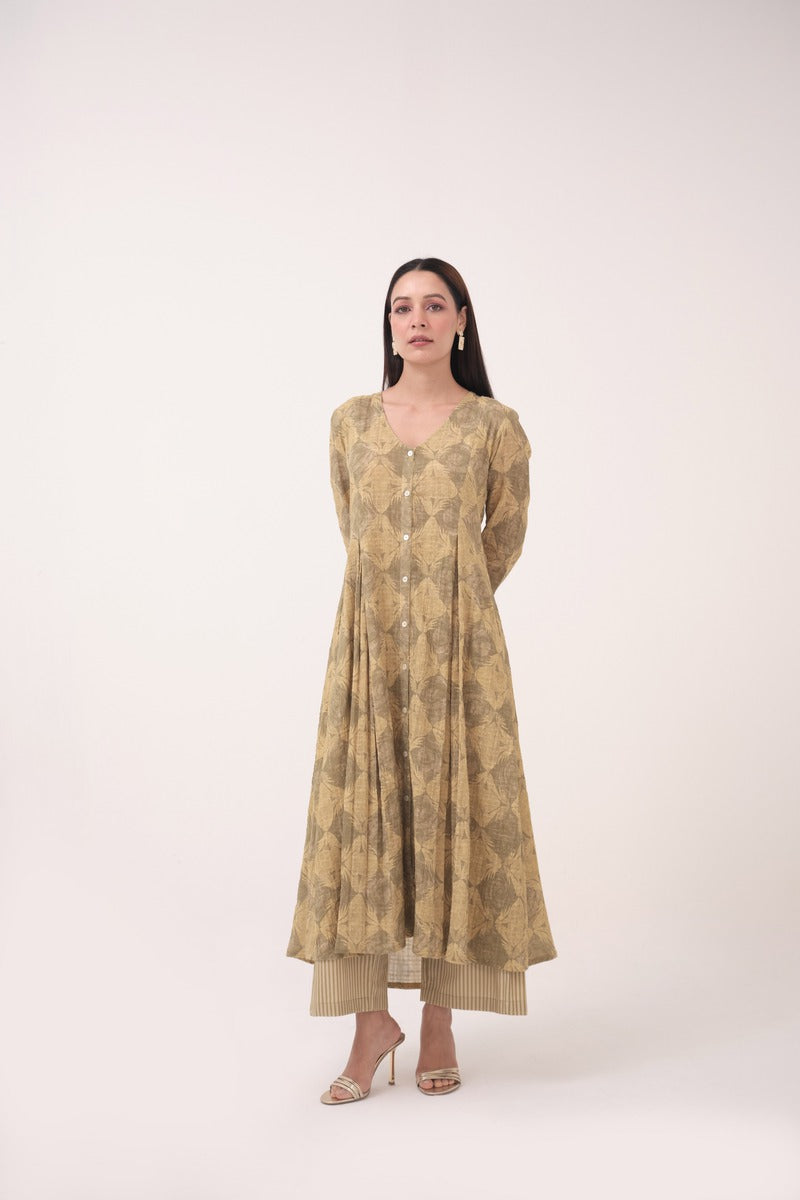 Mendaka Digital Print Panelled Kurta Set Green & Yellow