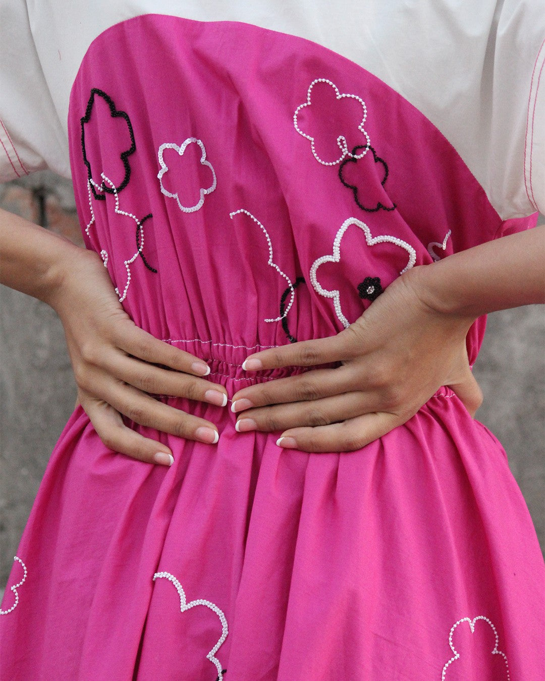 Ditsy Cup Zip Dress