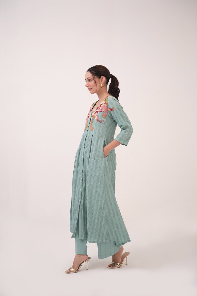 Hand-Embroidered Panelled Kurta Set
Teal
