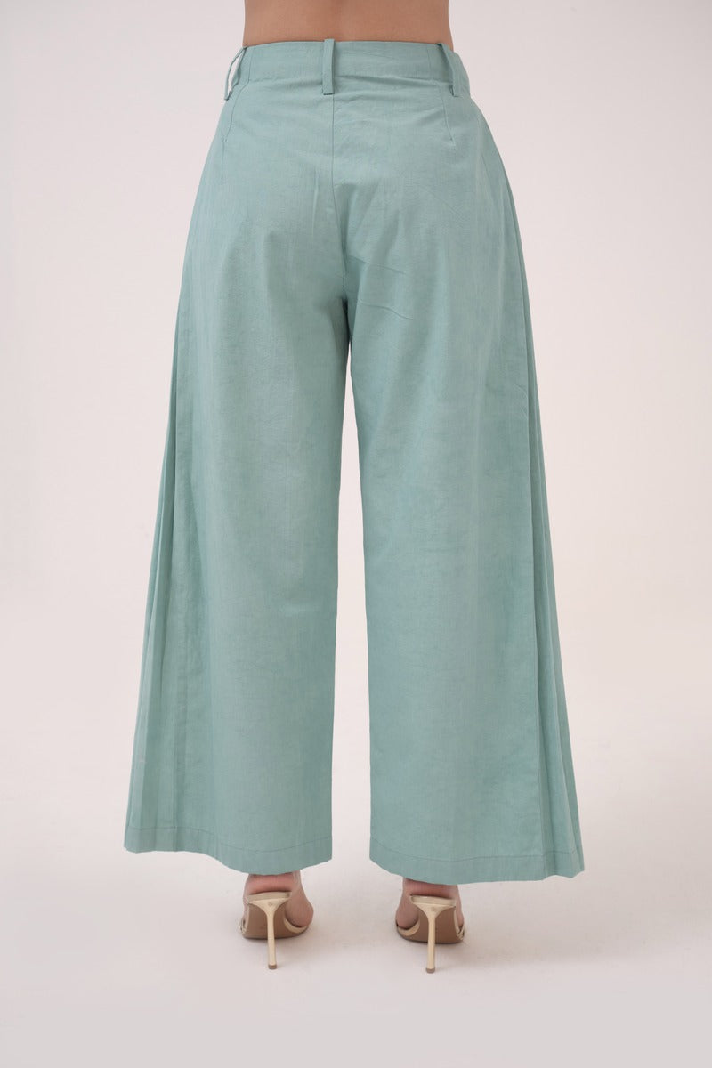 Hand-Embroidered Panelled Kurta Set
Teal