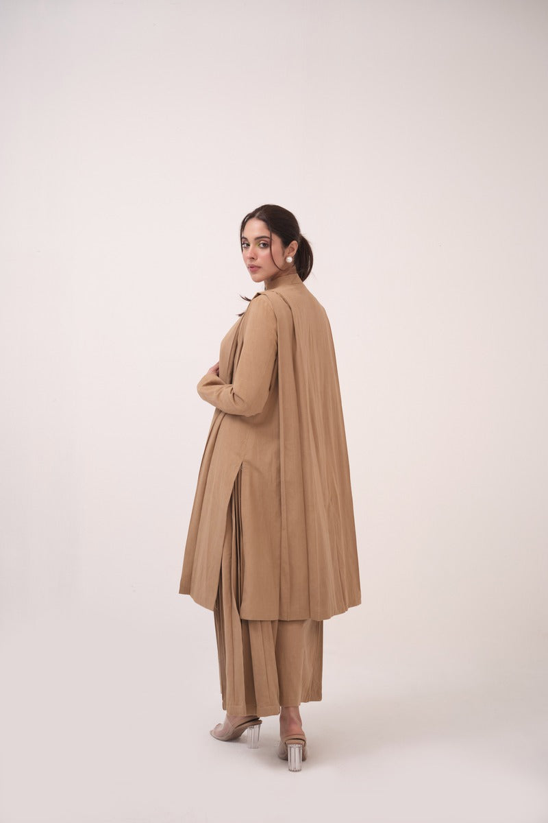 Pleated Denim Flared Pants
Ash Brown